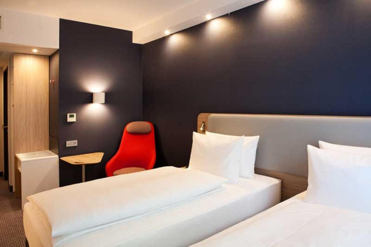 Holiday Inn Express Fuerth By Ihg エクステリア 写真