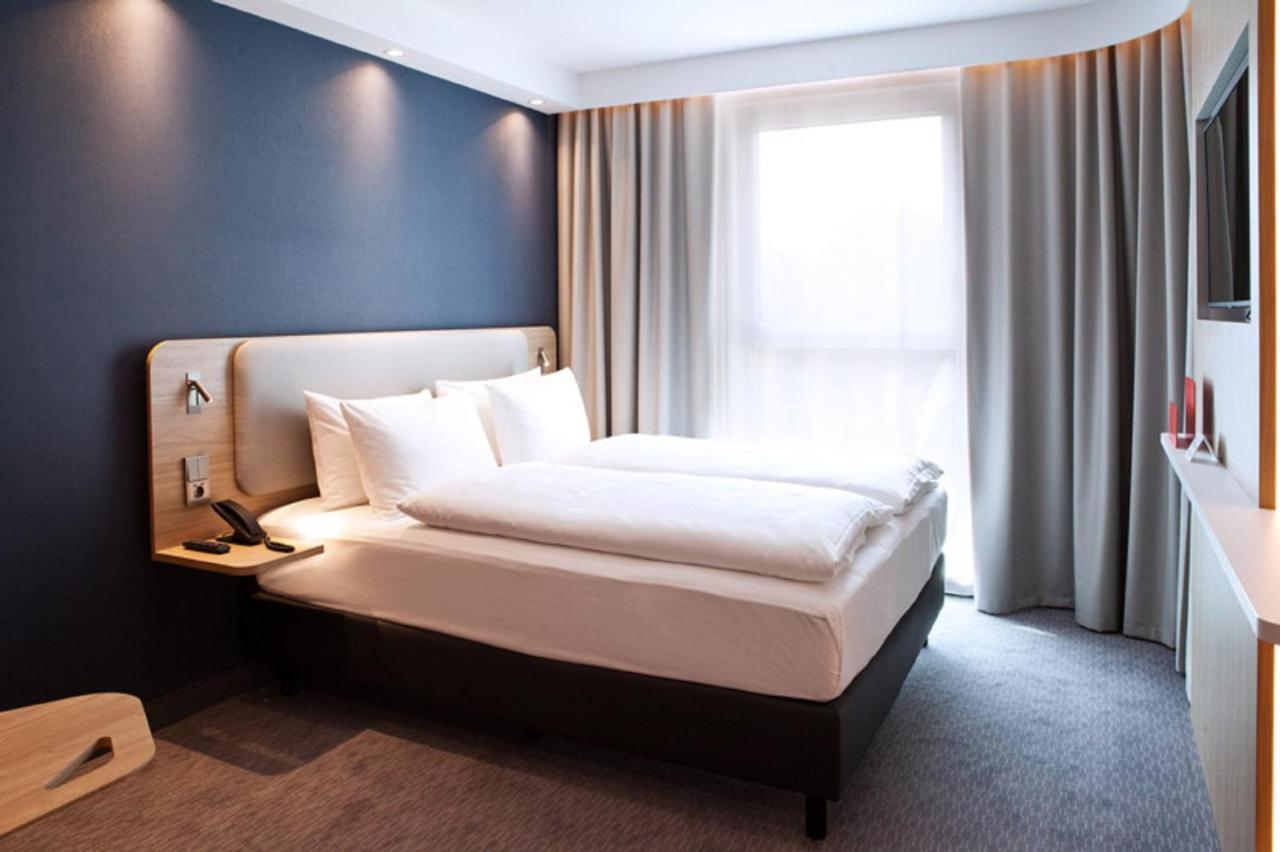 Holiday Inn Express Fuerth By Ihg エクステリア 写真