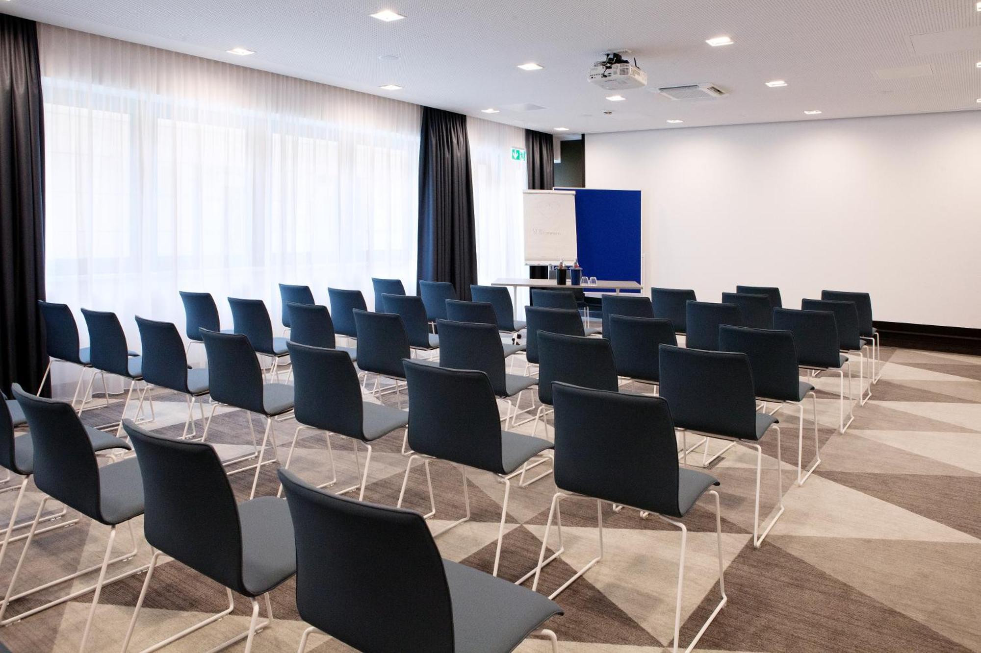Holiday Inn Express Fuerth By Ihg エクステリア 写真